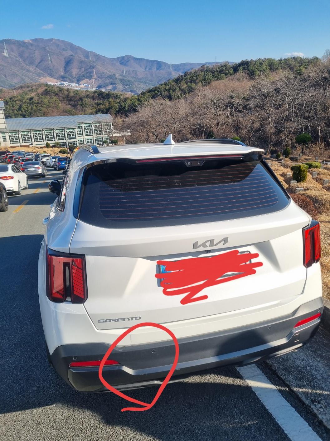 주차중 경미한 접촉사고, 대인6명