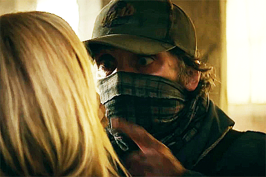 스포 ) 영화에 개연성은 없어도 된다는 극단적인 예시_10.gif