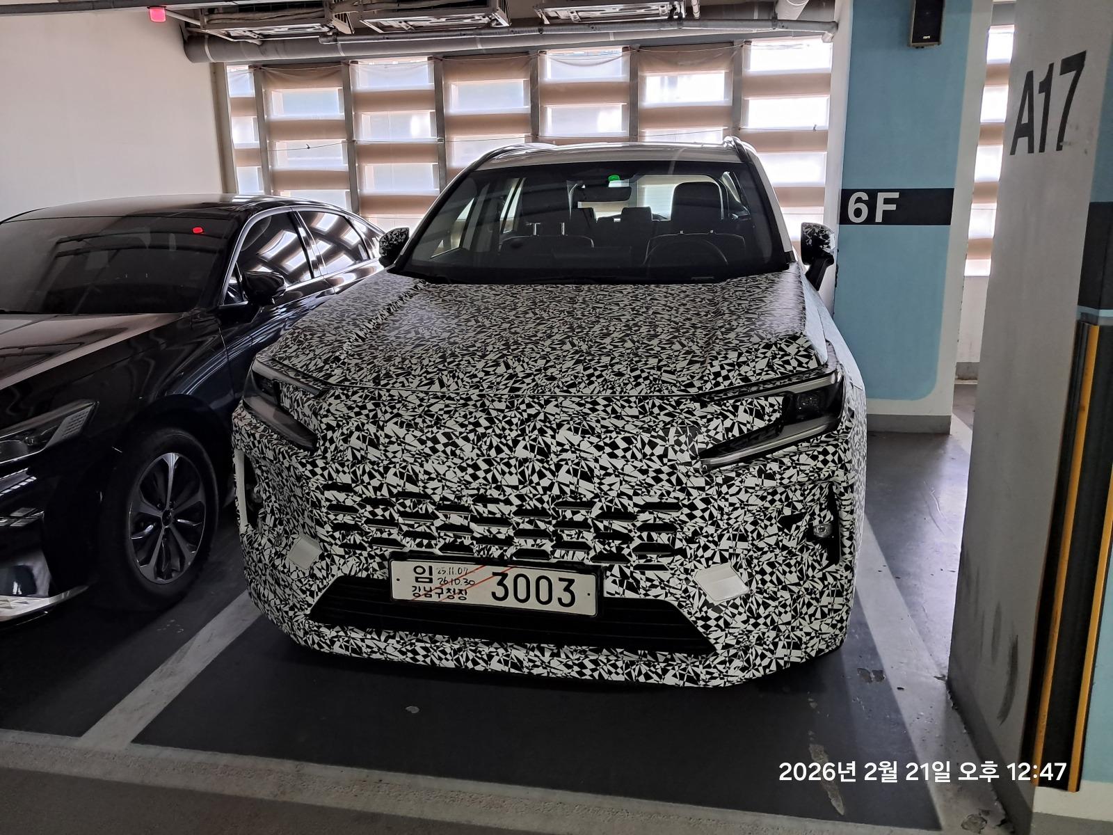 이건 무슨 차량일까요??