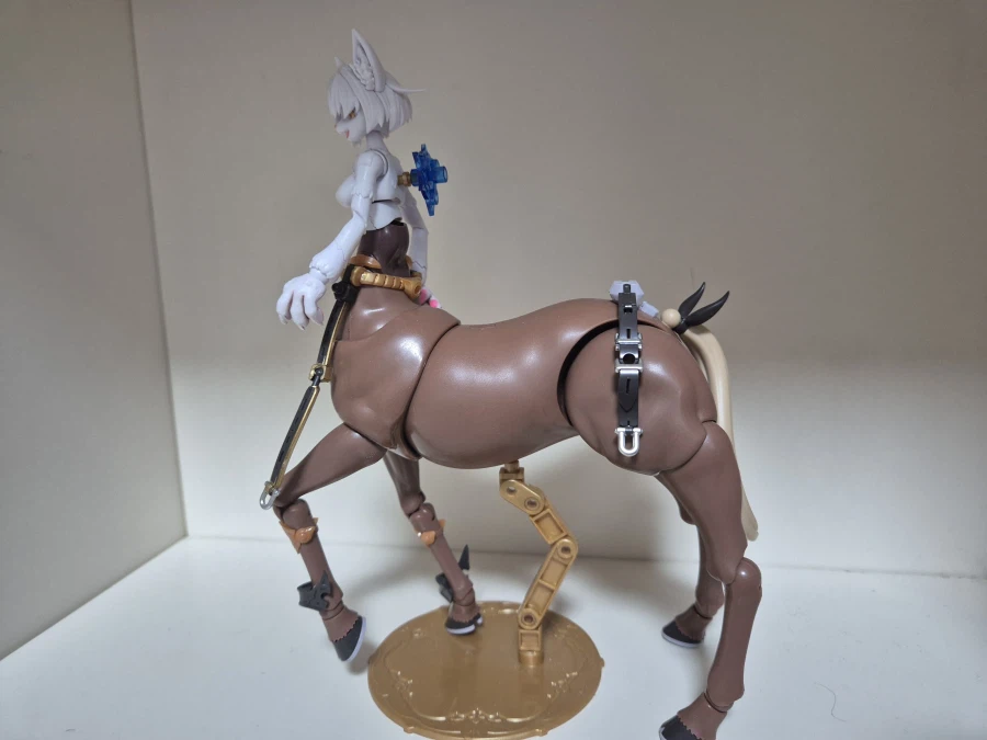 새벽에 퍼리 프라모델 조립하다가 뭔가 완성됐어_2.webp