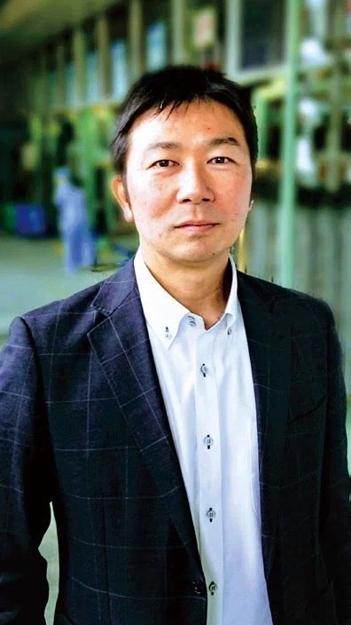 전 세계 사람들이 한 남자를 찾아 헤맨 사연_10.webp