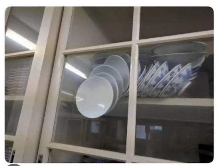 현재 주식계에서 빠르게 번지고 있는 접시그릇 밈_1.webp