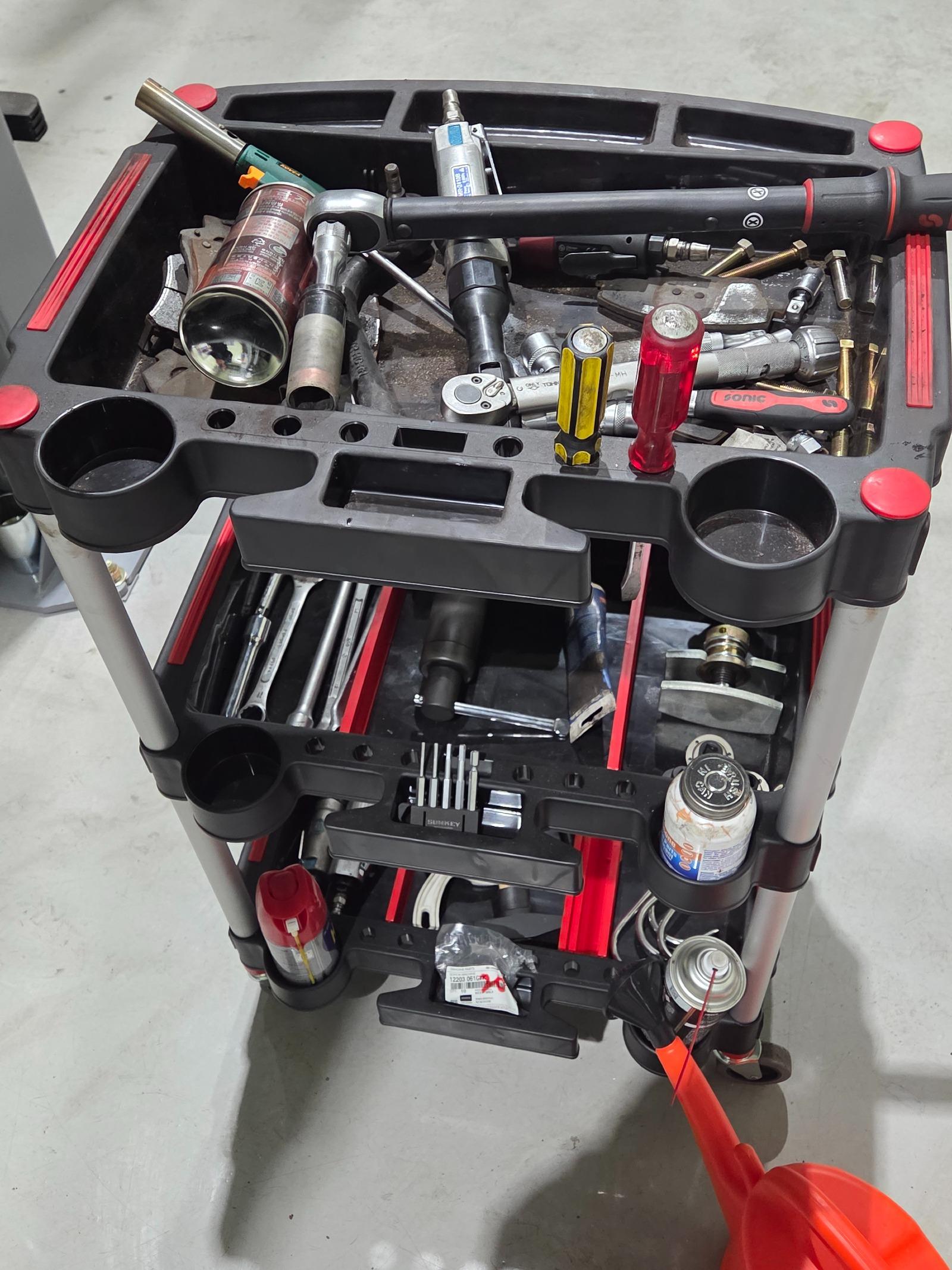 어쩌다 늦어져서 이제야 무리 쌔립니다.