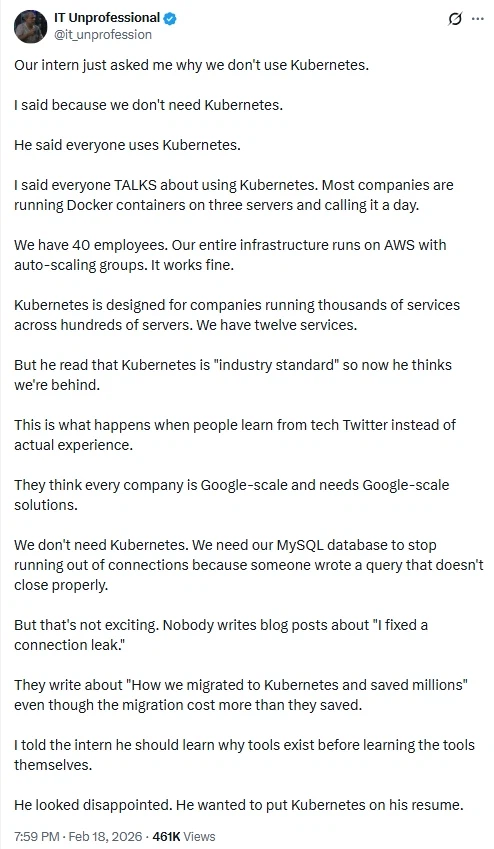 “직장 인턴군이 왜 우리회사는 쿠버네티스 안쓰냐고 물어본다”