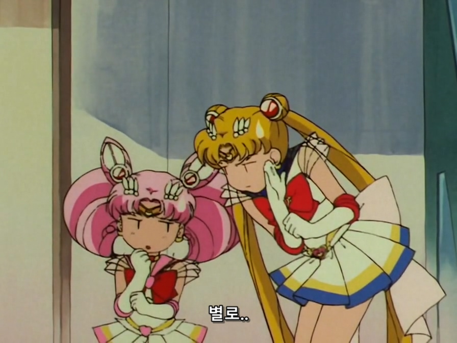 느그들 그렇게 입으면 부끄럽지도 않냐?_7.jpg