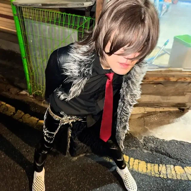 날개를 잃은 청춘의 추락