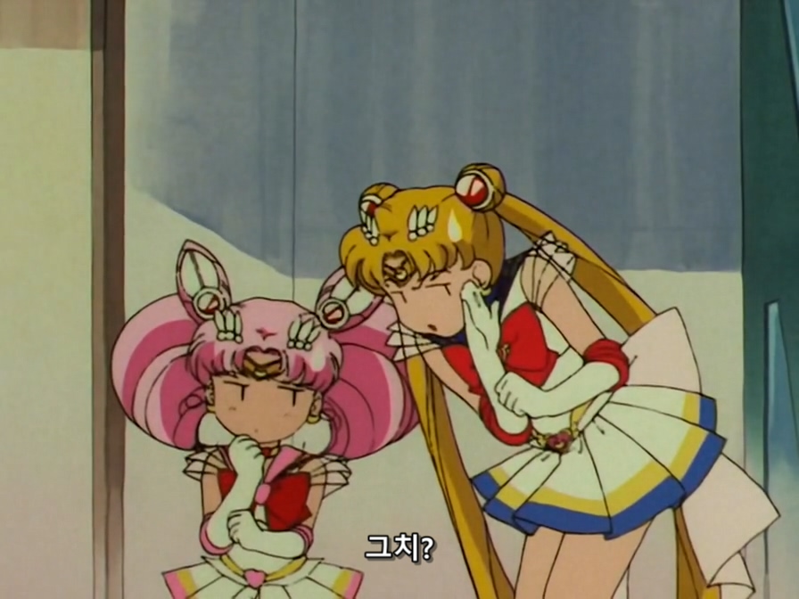 느그들 그렇게 입으면 부끄럽지도 않냐?_8.jpg