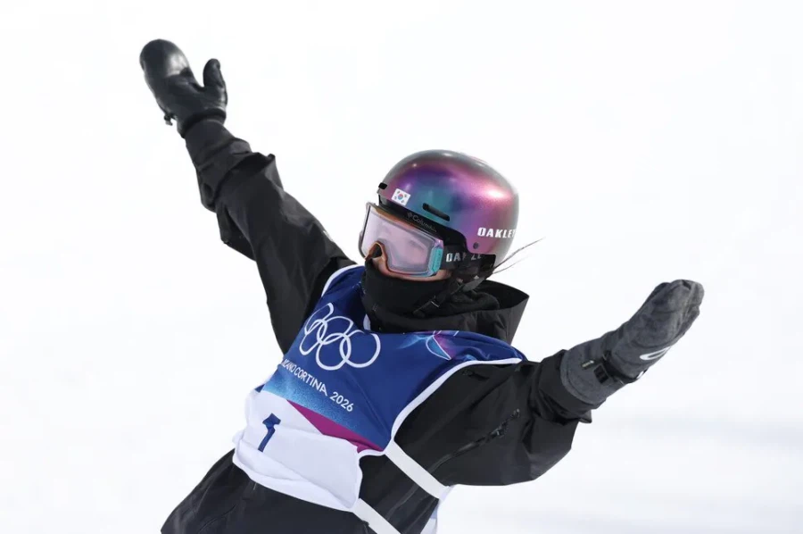 올림픽) 스노보드 하프파이프 여자 최가온 선수 금메달 ㅅㅅ_2.webp