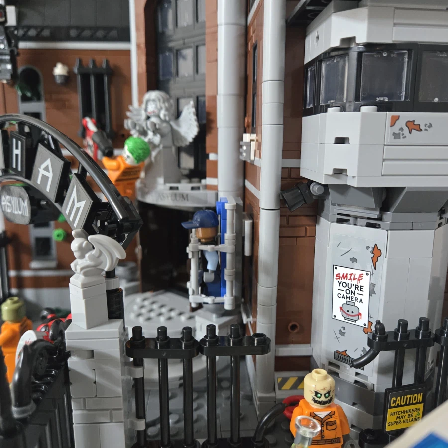 [DC] 살벌한 정신병원 레고 아캄 어사일럼 2025_16.webp