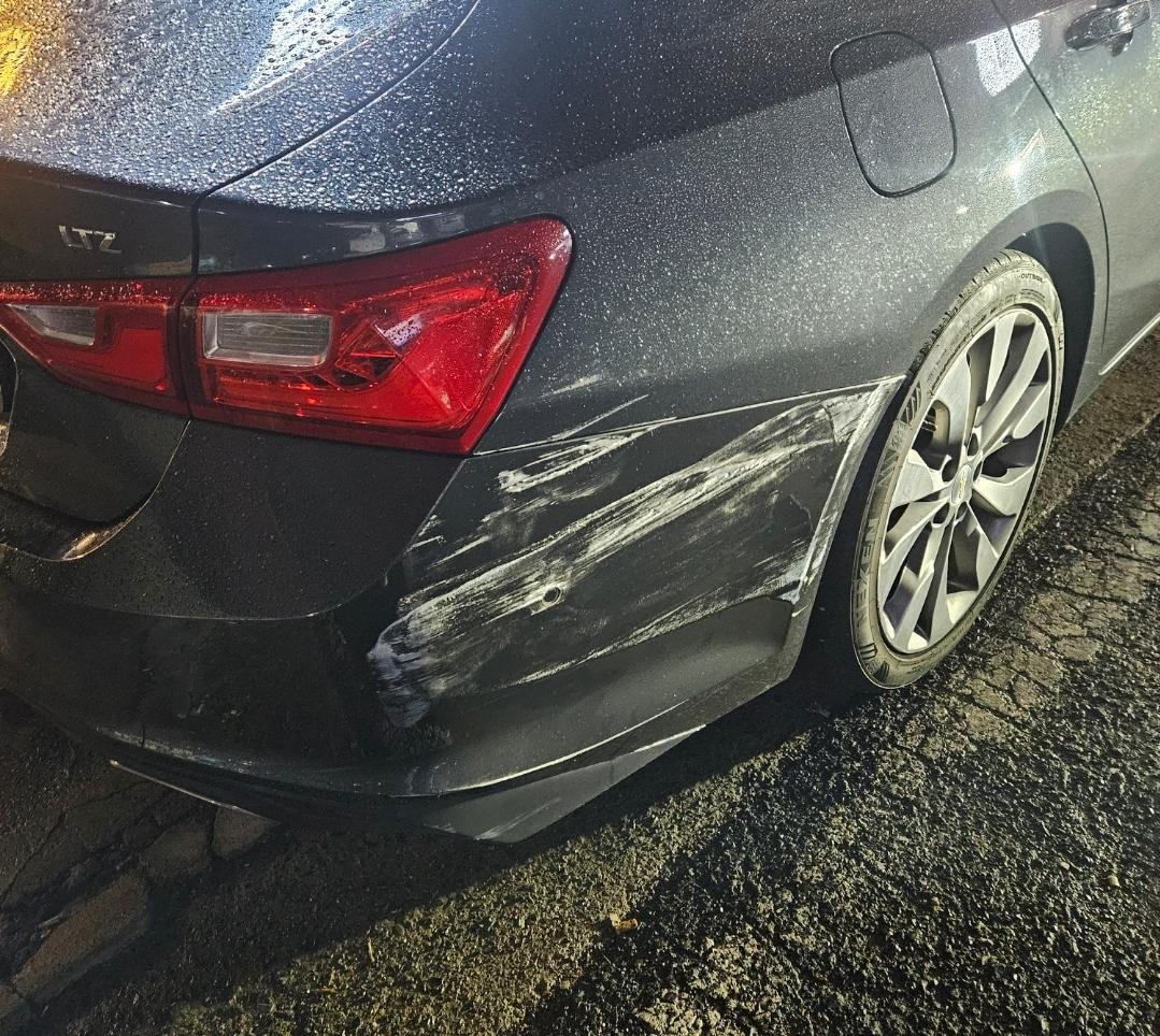 어제밤  뺑소니당했어요