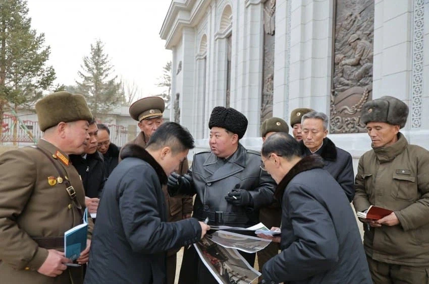 북괴 김정은의 우러전 전사자 티배깅 근황_2.webp