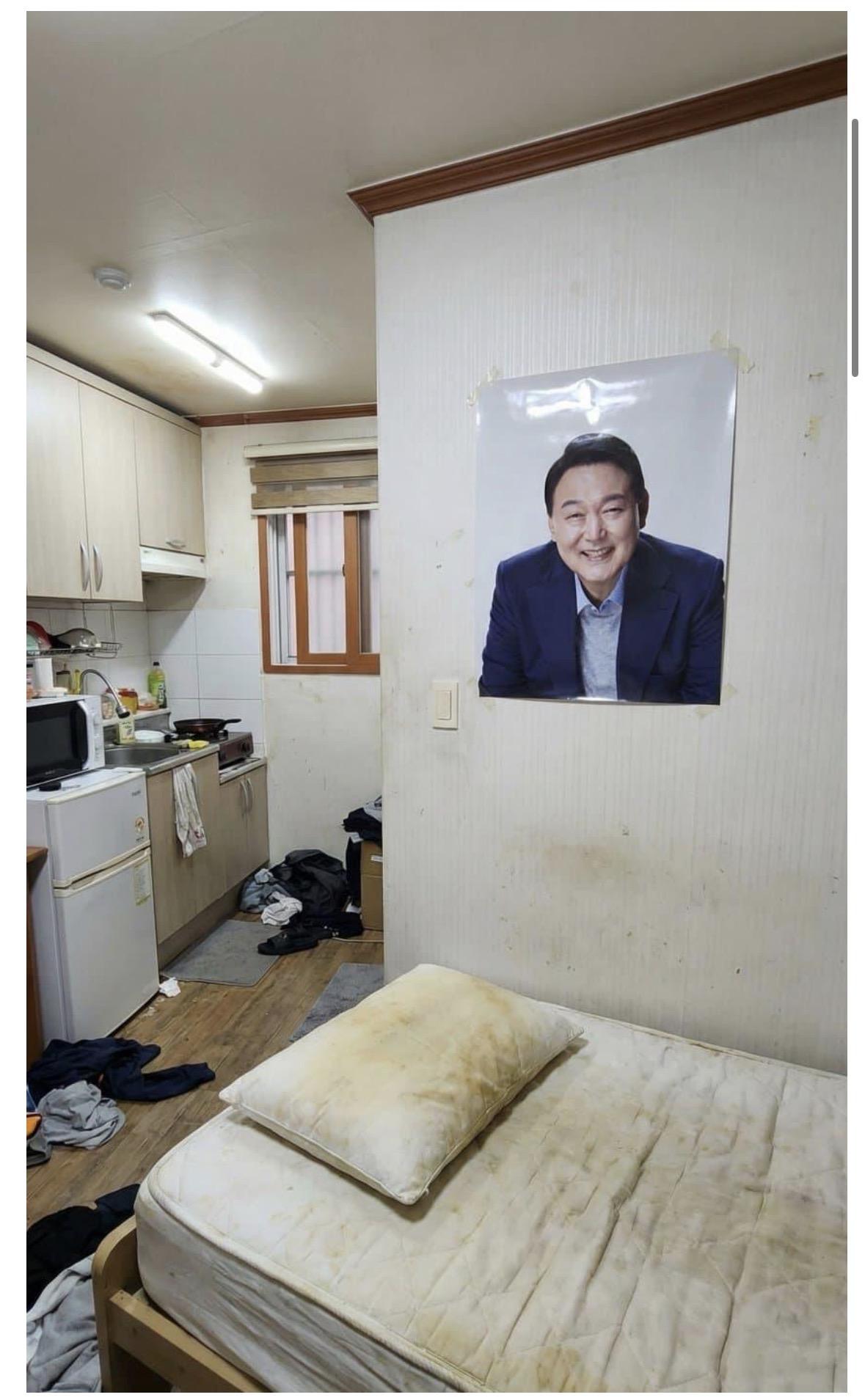 윤석열 지지 할려면 이정도는 되야함 ㅋㅋ