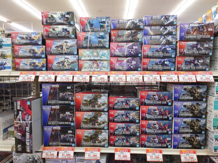 어느 오리지널 메카 IP가 폭망한 이유_33.jpg