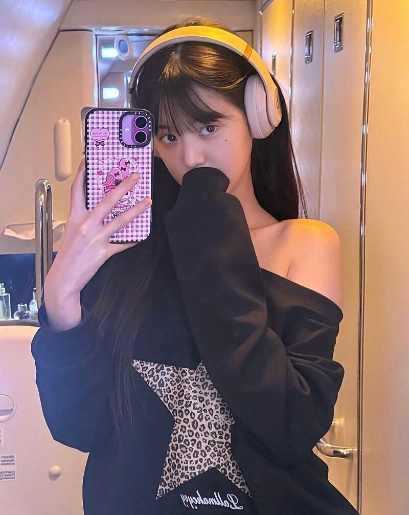 쌩얼 공개한 장원영.jpg