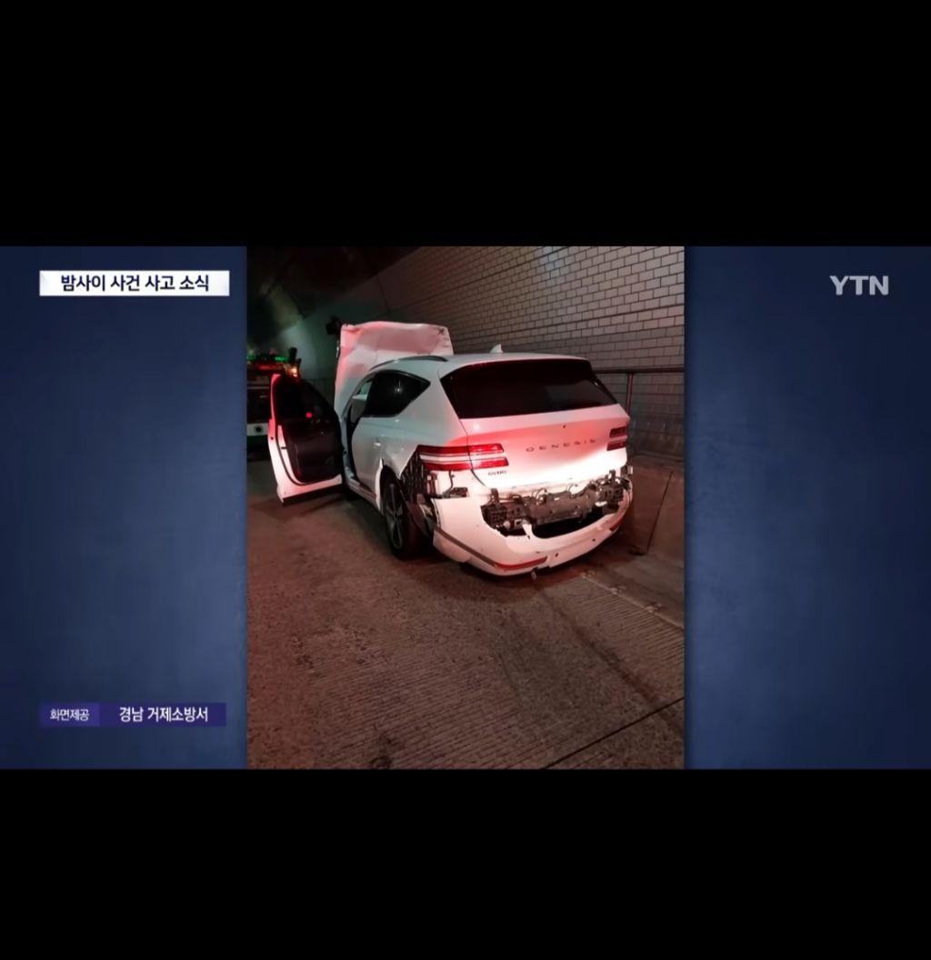 만취 상태로 운전하다 경차 때려박은 30대여성