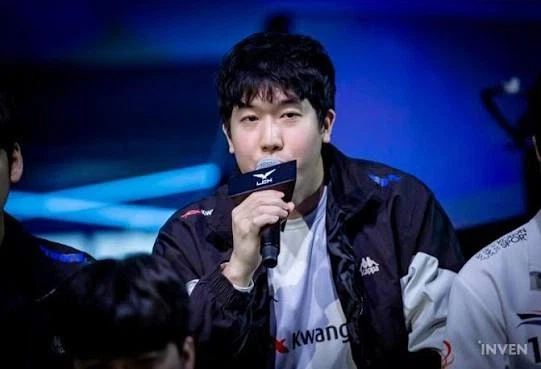 롤) 젠지 상대로 한판 딴게 어디냐?_3.webp