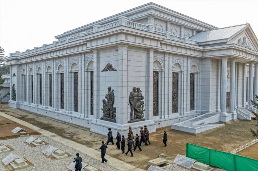 북괴 김정은의 우러전 전사자 티배깅 근황