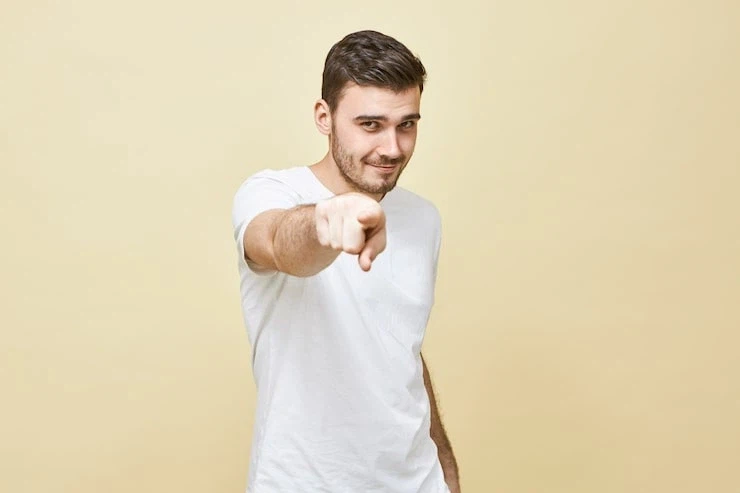 출석일 4 5천일 넘고도 병.신짓해서 저격 박제 되는 애들 특징