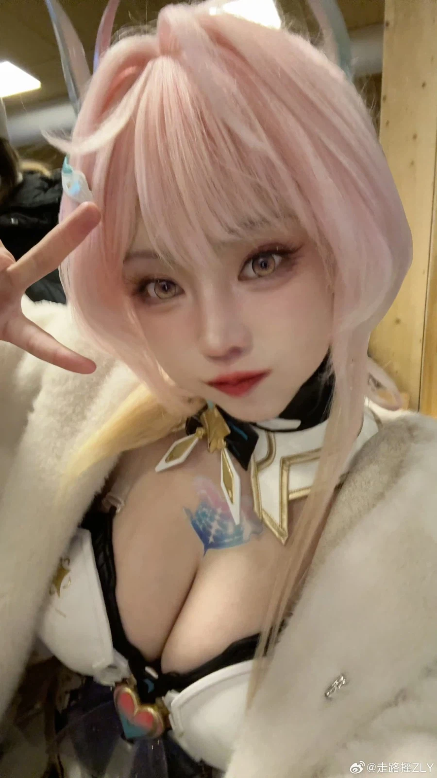 명조)데이터)중국 코스어의 에이메스 코스프레를 찍기위한 노력