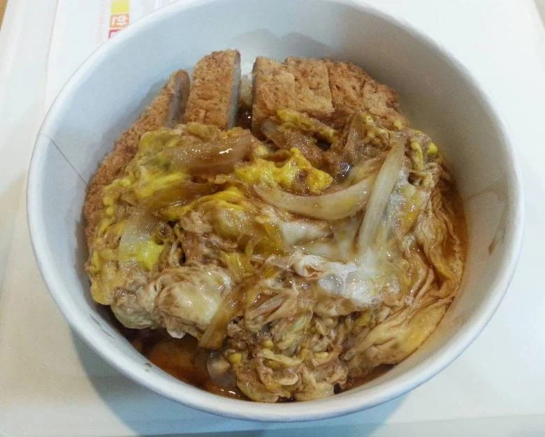 한국에서 가츠동 주문 했을 때 흔히 벌어지는 참사.jpg_7.webp