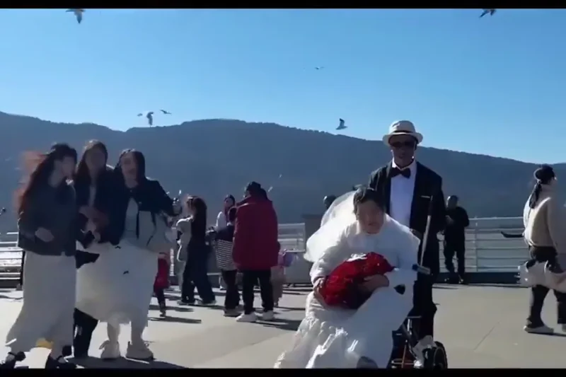 시각 장애인 부부 웨딩촬영중 생긴일