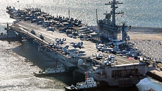 미국 윤석열 구출하러 항공모함 전격 출격...