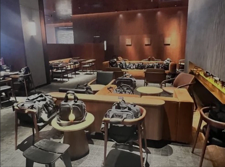 항공사째로 스벅에서 진상.news_2.webp