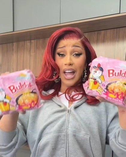 자신이 종교적으로 독실하다는 미국 래퍼