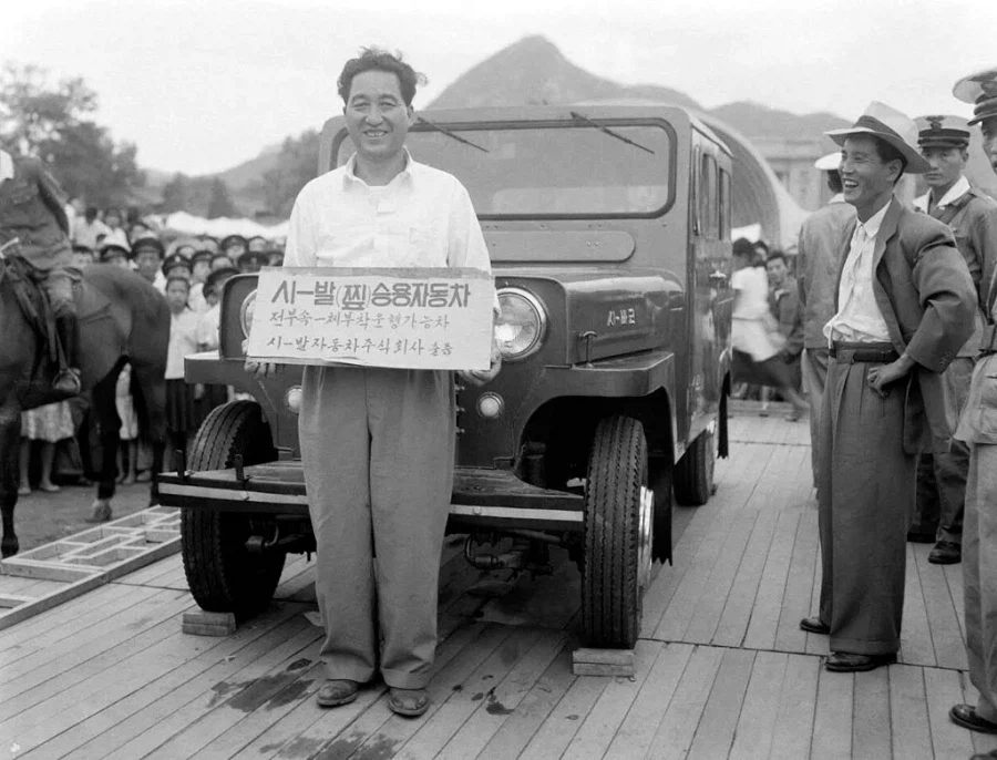 시발자동차 엔진의 비밀