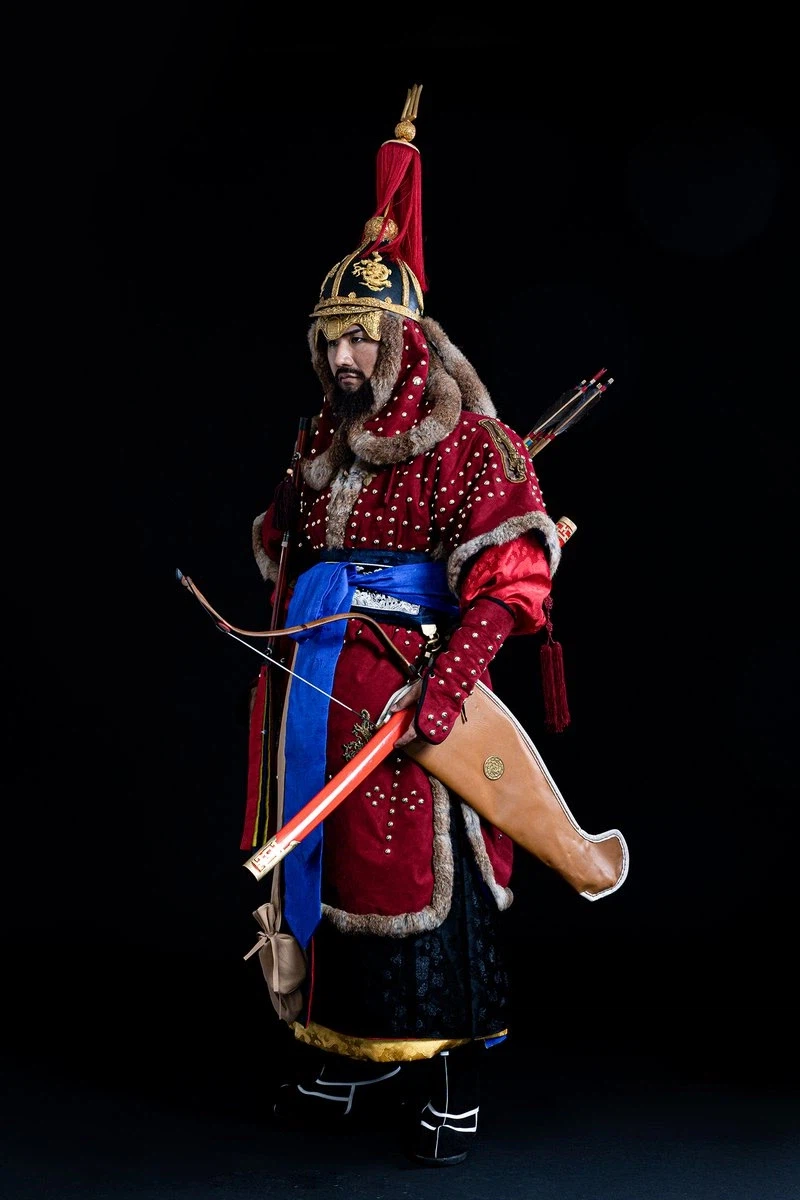 뿌리가 같다는 동서양의 갑옷.JPG_1.webp