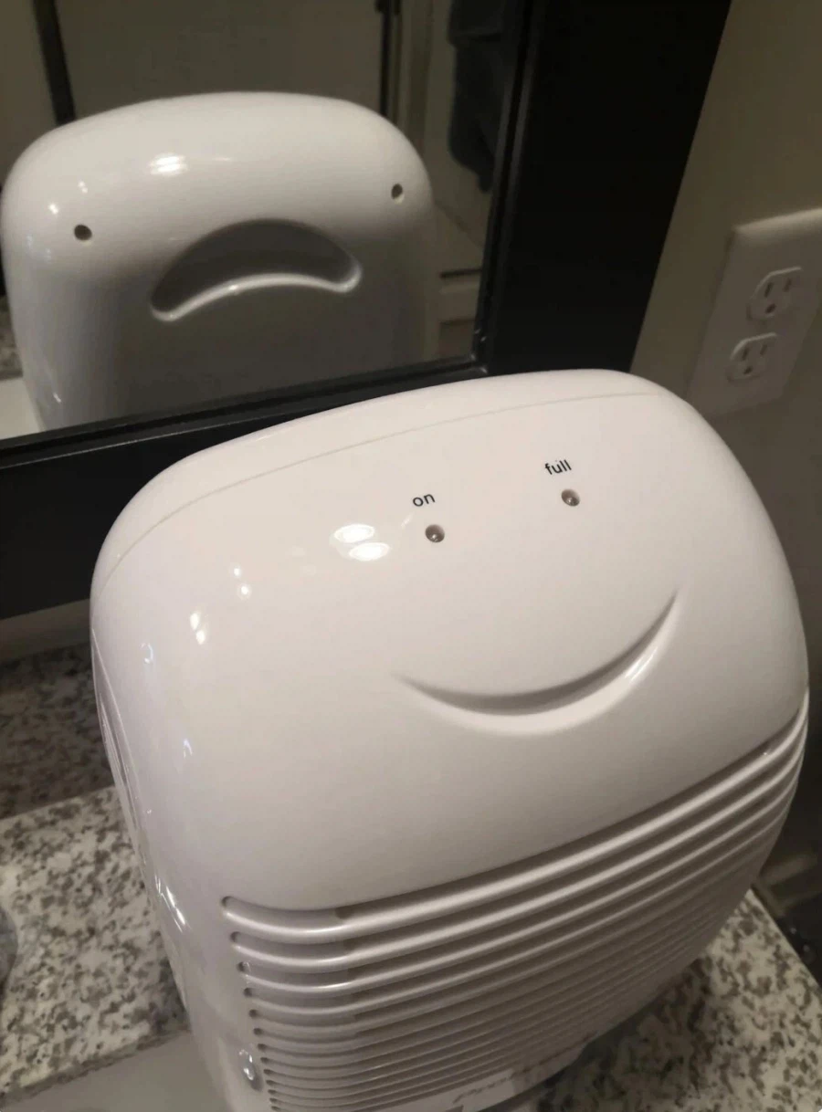 주인님! 속지마세요 그놈은 제가 아니에요!.jpg