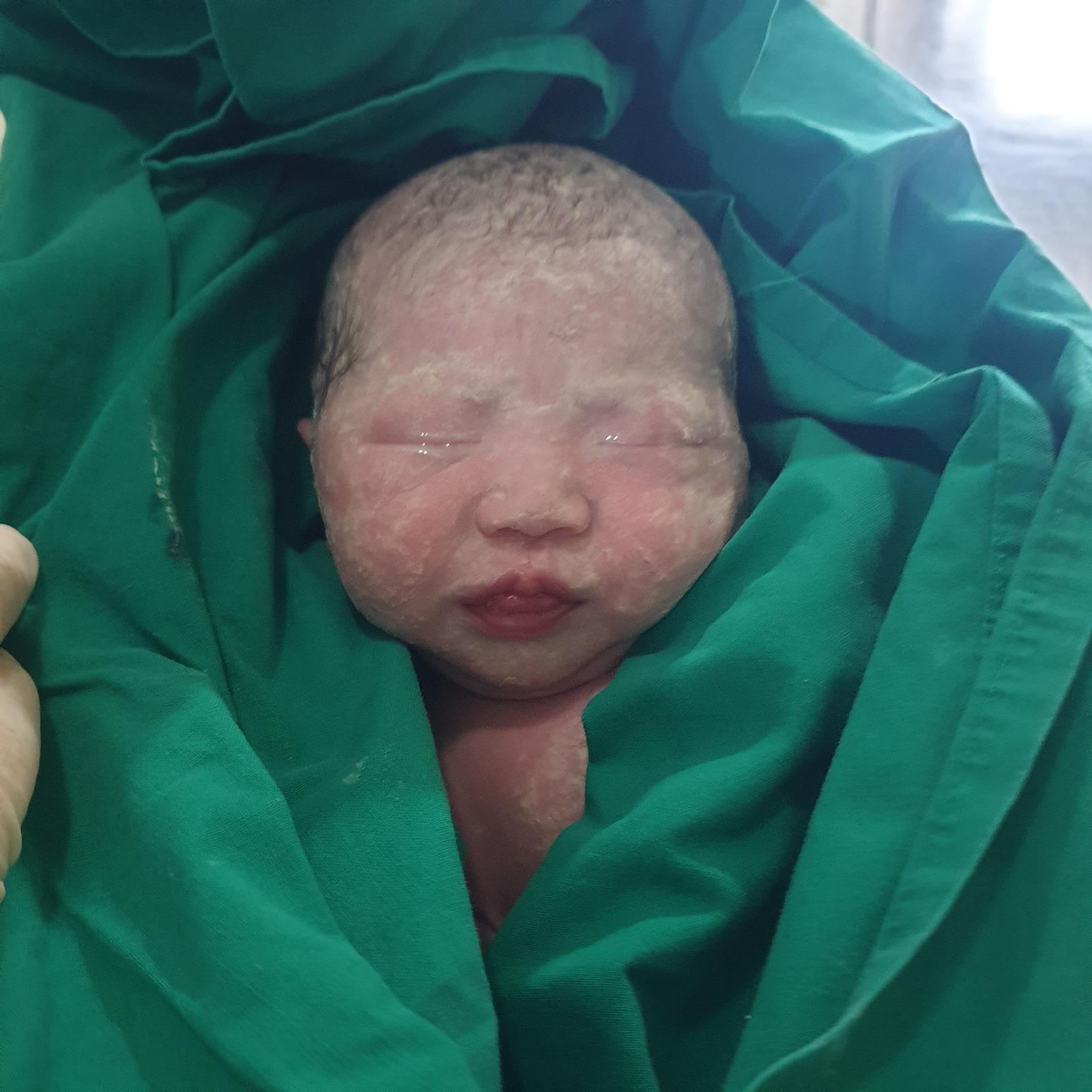 셋째 출산했습니다~!! 형님누님 아우님들 축하해주세요!!