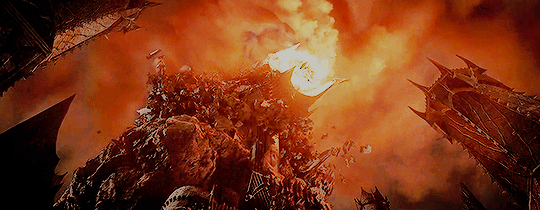 반지의 제왕) 사우론의 최후를 예언하는 반지 제작자_24.webp