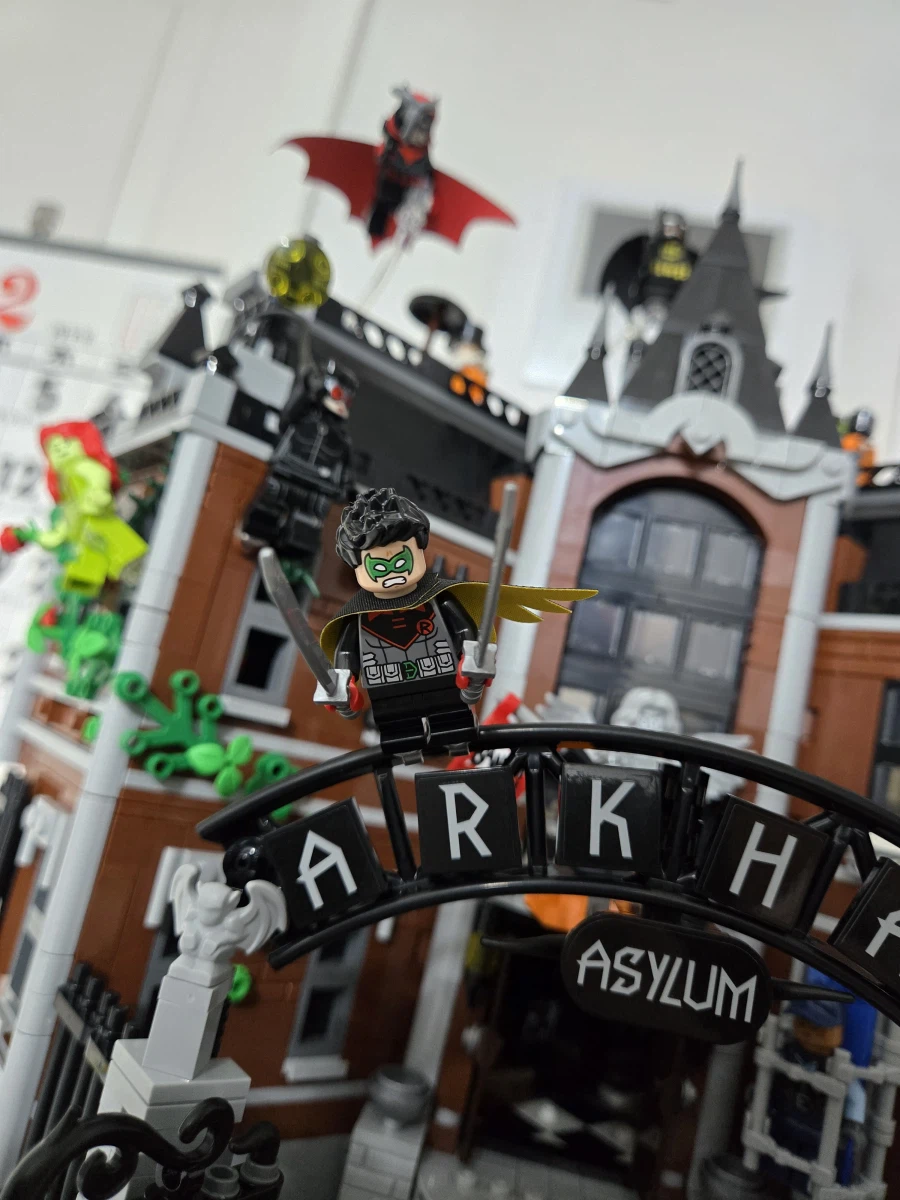 [DC] 살벌한 정신병원 레고 아캄 어사일럼 2025_23.webp