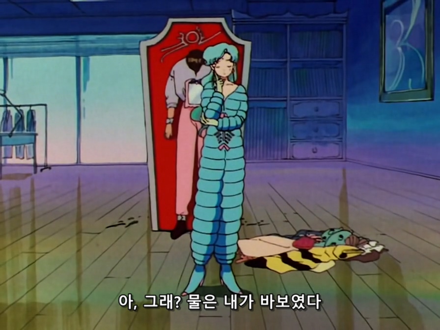 느그들 그렇게 입으면 부끄럽지도 않냐?_10.jpg