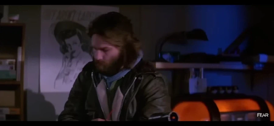 [혐] 점프스케어를 엄청 잘 활용한 영화.jpg_11.webp