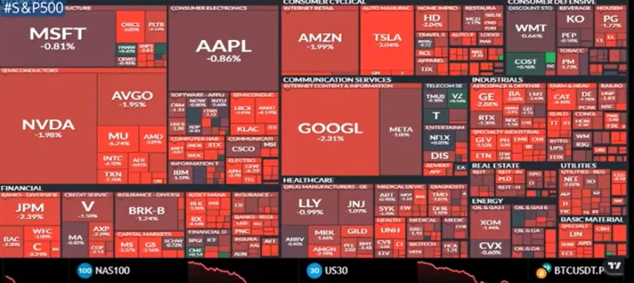 "하나의 유령이 미장을 떠돌고있다"