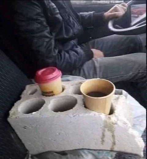 차살때 실수로 컵홀더 옵션을 까먹음