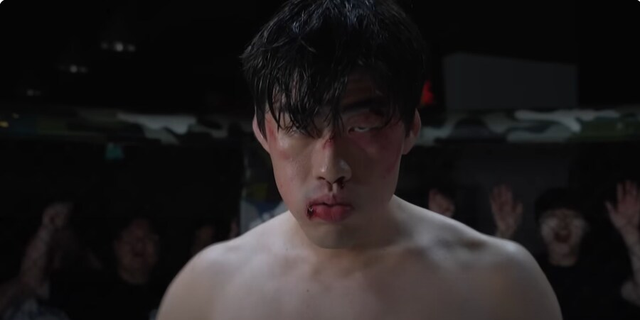 격투기 상대가 너무 세보여서 겁먹음_13.png